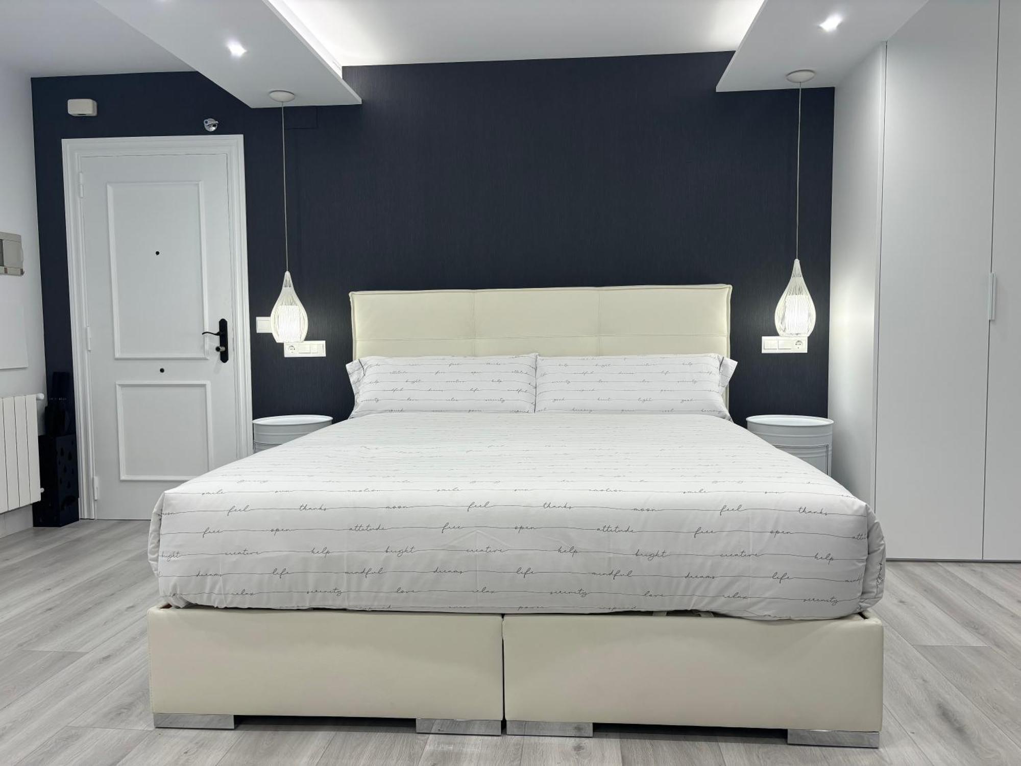 Black And White Suite Cervantes Castro Urdiales Buitenkant foto